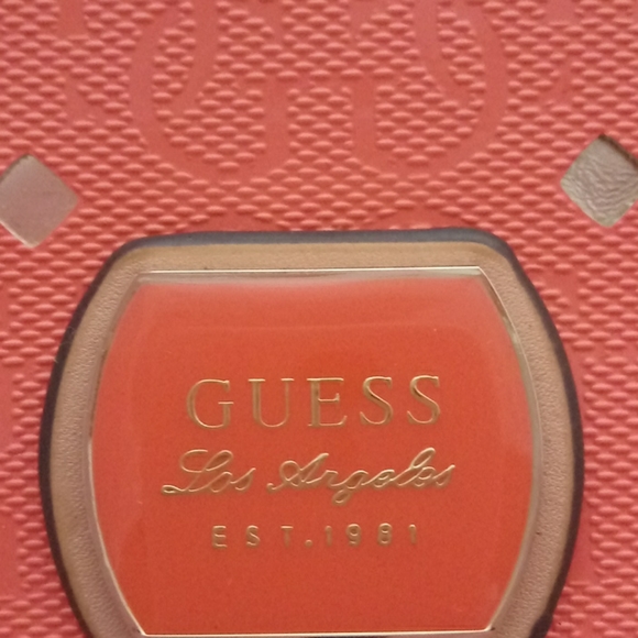 Pre-Owend Guess Crossbody Purse - Picture 6 of 8